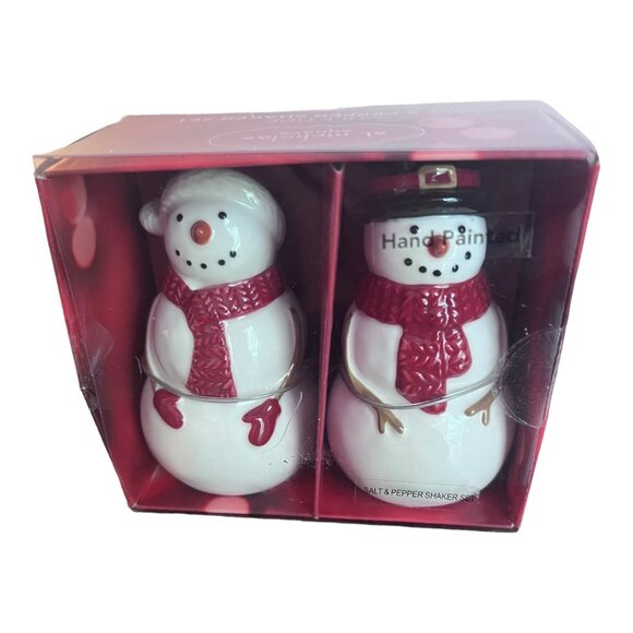 St. Nicholas Square Hand Painted Yuletide Snowman Salt & Pepper Shaker Set NEW - Picture 1 of 5